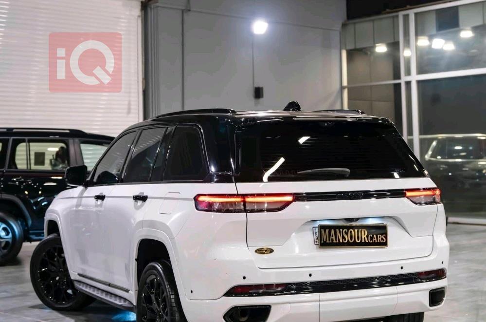 جيب جراند شيروكي